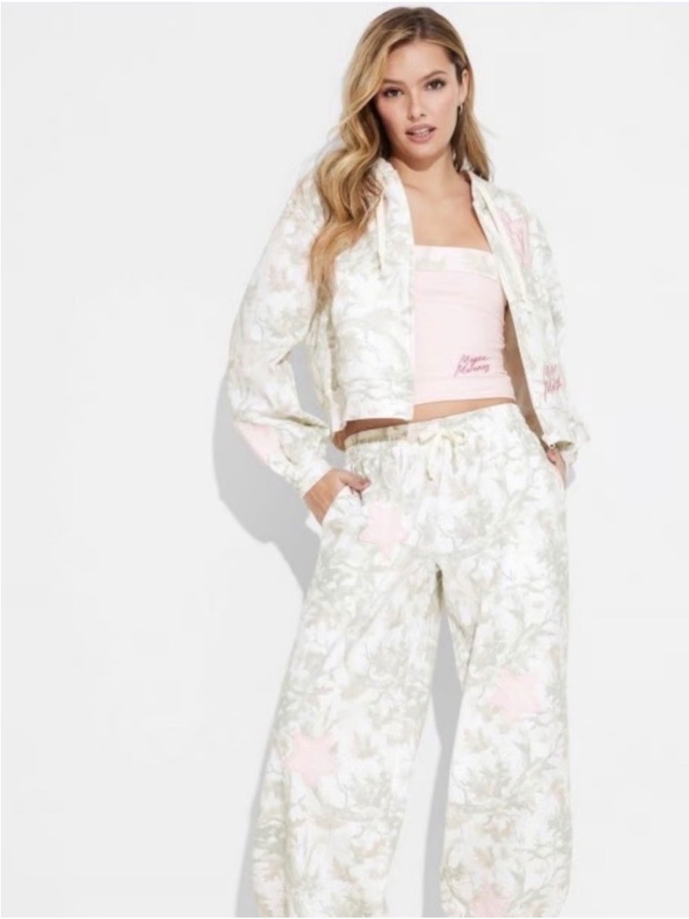 Looking for Megan marine target collab set or pieces
